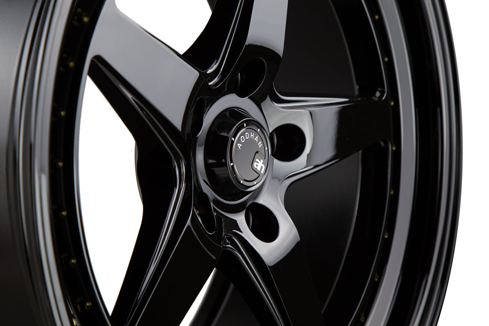 Aodhan Raised Center Cap for DS Series